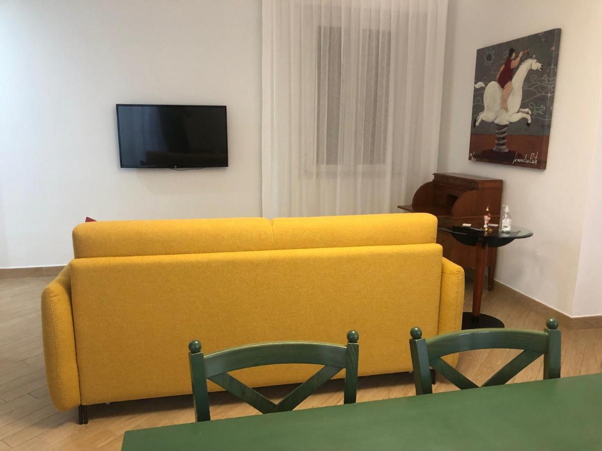Sul Teatro Διαμέρισμα Ματέρα Εξωτερικό φωτογραφία